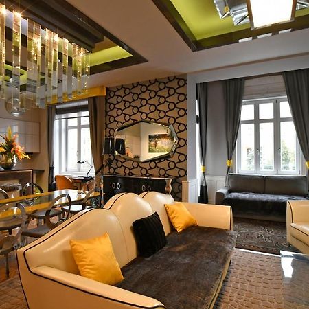 ブダペストLuxuryflat Near Centre On118 Sqm, 3Br,2Bth,8Bed,Acアパートメント エクステリア 写真