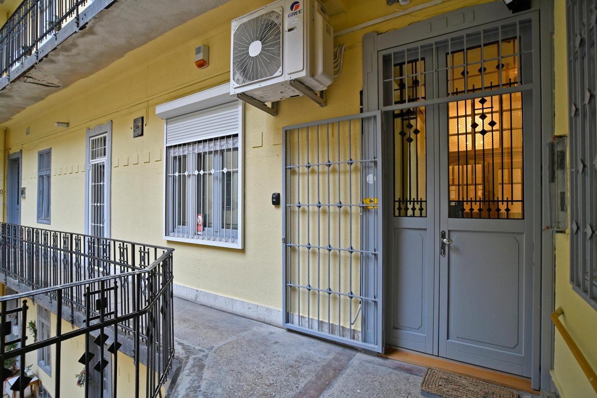 ブダペストLuxuryflat Near Centre On118 Sqm, 3Br,2Bth,8Bed,Acアパートメント エクステリア 写真