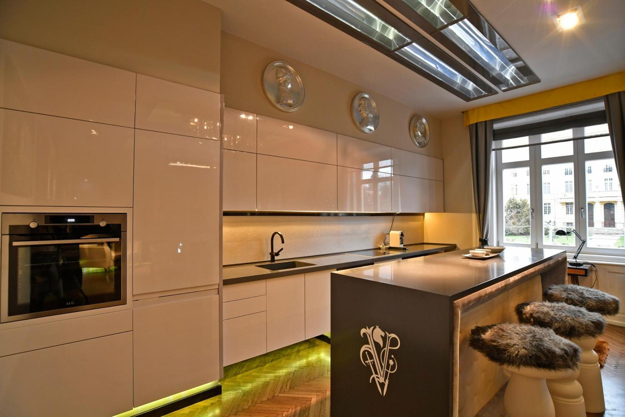 ブダペストLuxuryflat Near Centre On118 Sqm, 3Br,2Bth,8Bed,Acアパートメント エクステリア 写真